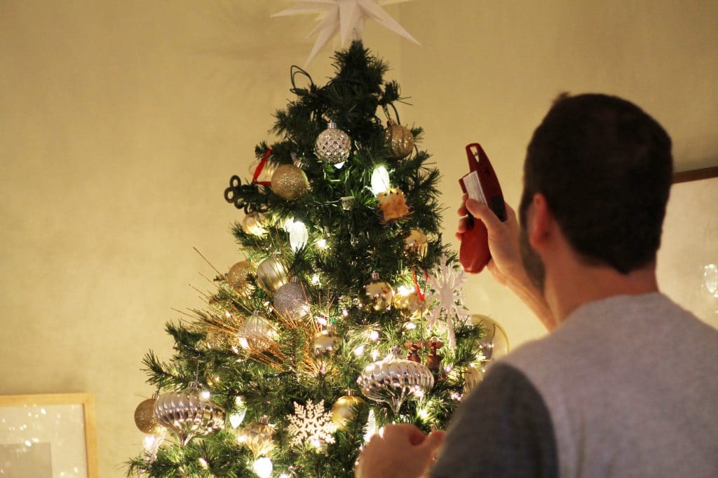 How To Remove Old Pre-Lit Lights From Your Christmas Tree - Mom Can Do  Anything