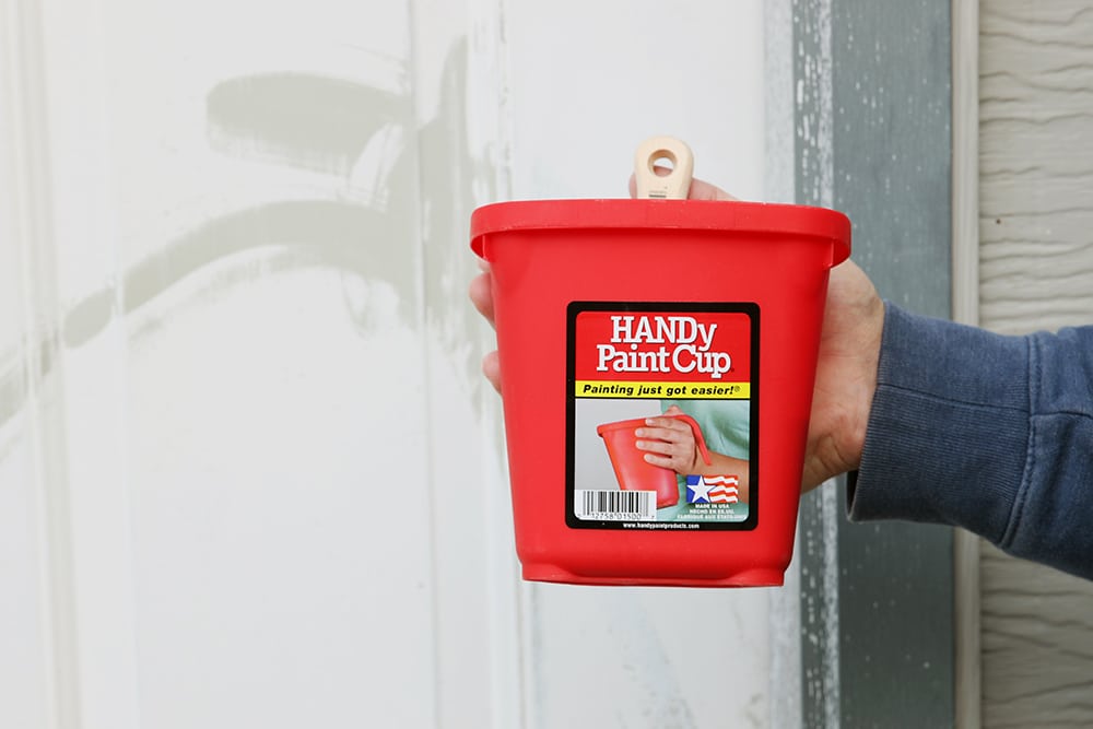 HANDy Paint Cup 1 Pint Painter Bucket with Hook Handle and Magnetic Brush  Holder