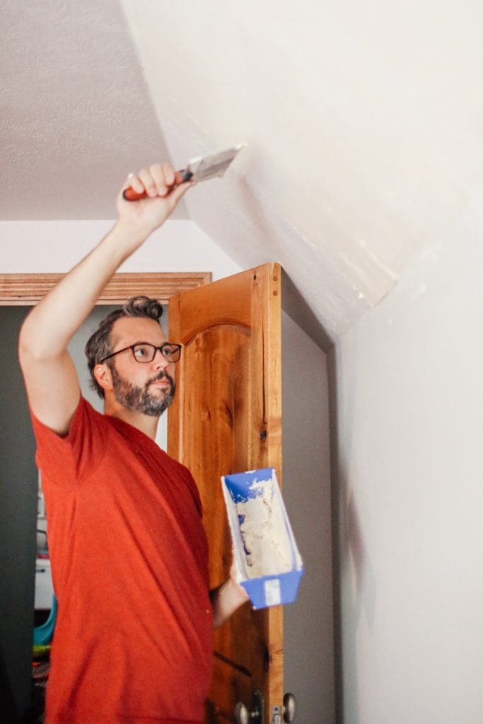 Skimming a textured wall before hanging wallpaper - Chris Loves Julia