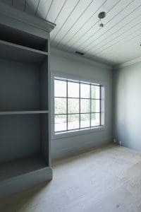 Painting the Master Closet: Chris Loves Julia