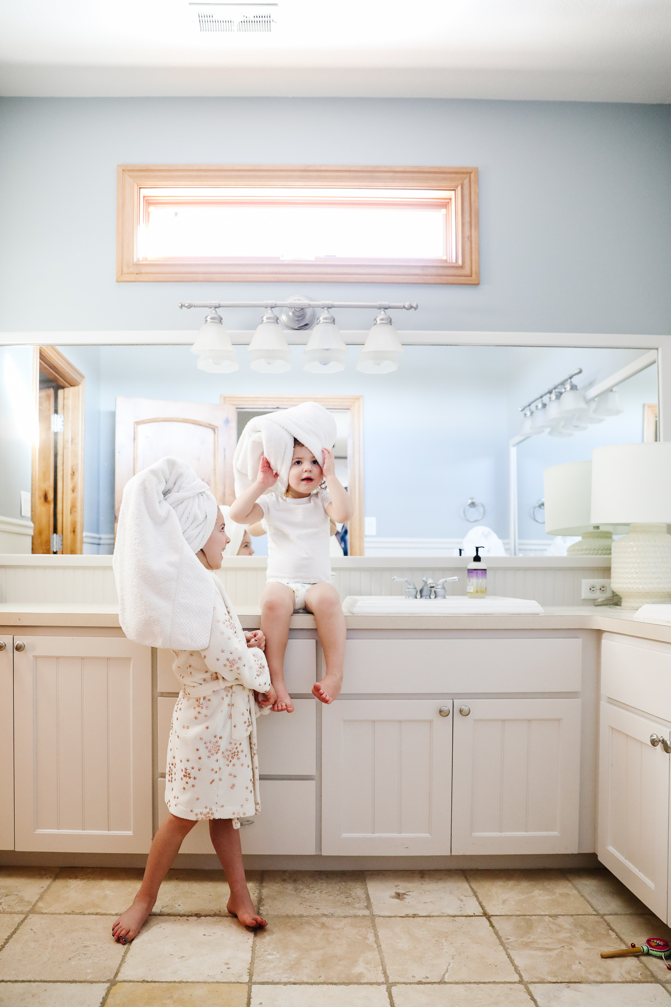 My real life bathroom counter. I love it tbh. Does anyone else also love  IRL home decor? : r/RedecorHomeDesignGame