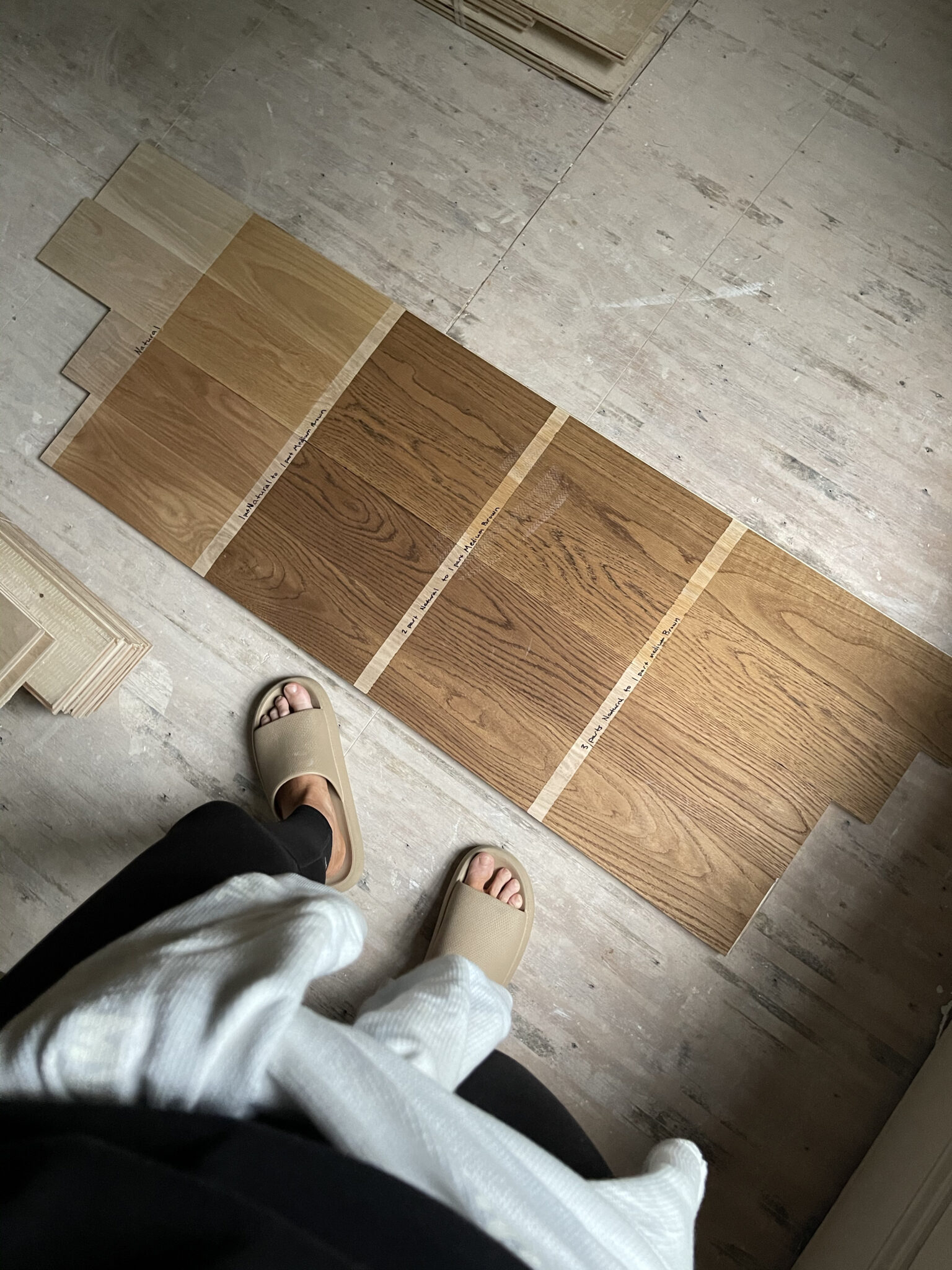 How to Stain Wood {The Complete Guide!} – Love & Renovations