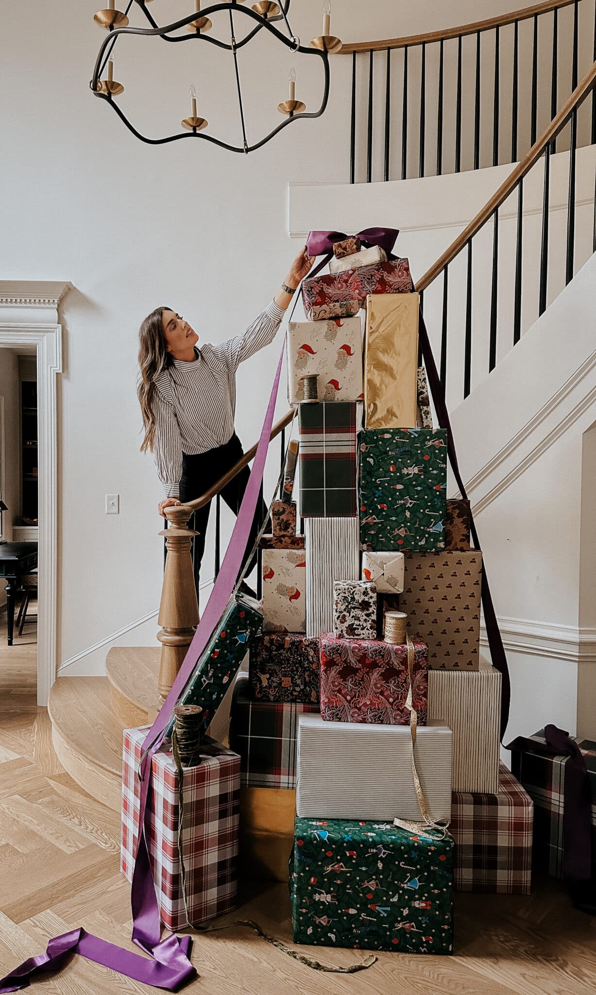 2019 CLJ Holiday Gift Guide: Gifts For Him - Chris Loves Julia