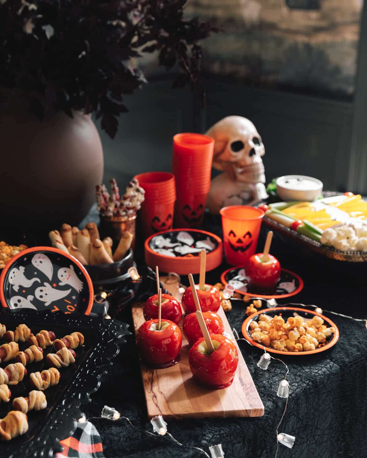 7 Tips For Throwing a Memorable Halloween Party - Chris Loves Julia