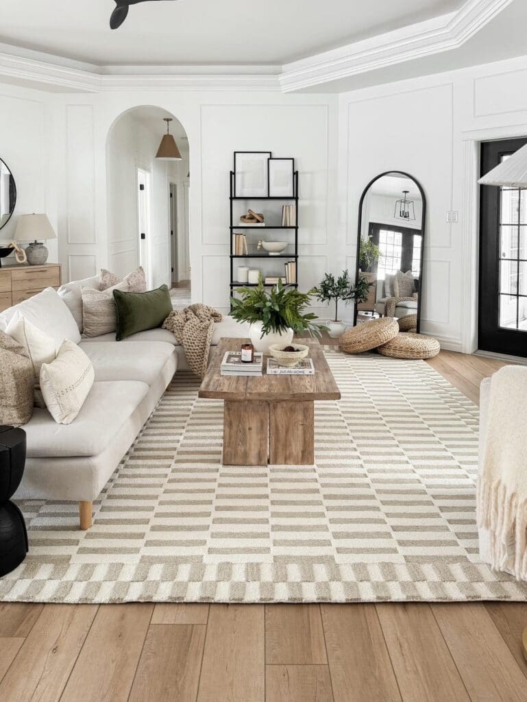 Chris Loves Julia x Loloi rug Bradley Ivory/Beige styled by @sagephillipshome