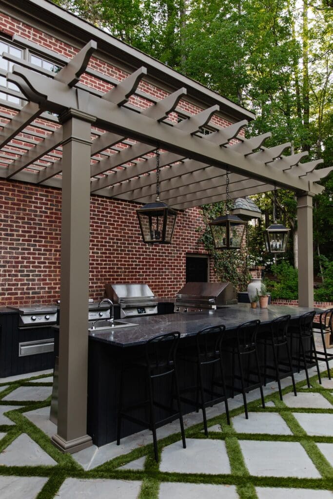 Chris Loves Julia | Outdoor Kitchen Pergola in Cromwell Gray