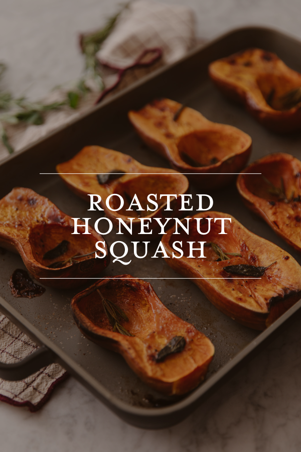 Roasted honeynut squash with caramelized edges and fragrant herbs, served fresh from the oven. Perfect for cozy fall dinners and healthy vegetable dishes, this simple recipe highlights the natural sweetness of honeynut squash with minimal ingredients.