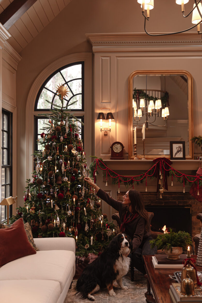 Styling the Christmas tree in the living room