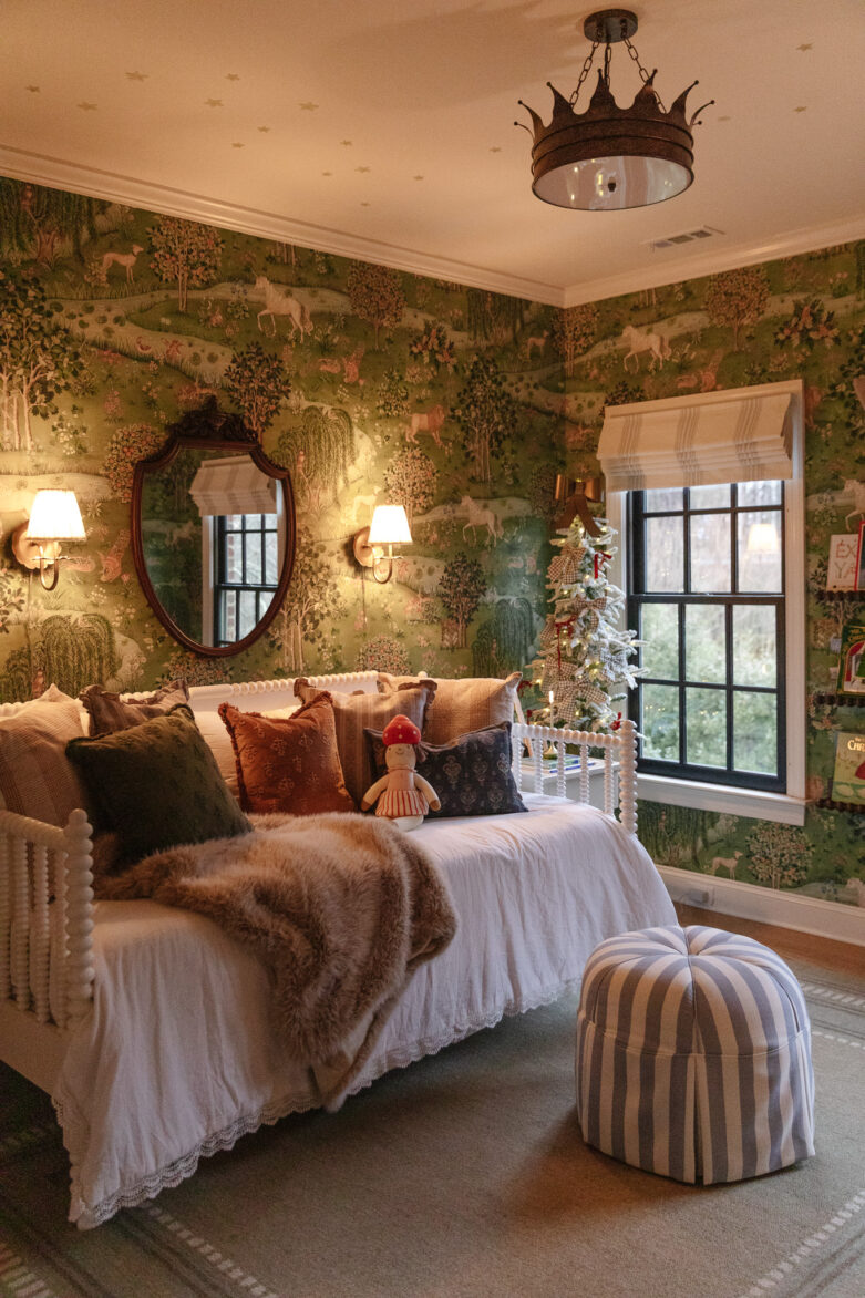 Whimsical kid's room with Christmas decorations