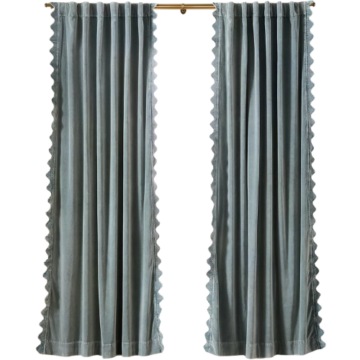 Anthropologie (US) Trova Velvet Scalloped-Edge Curtain